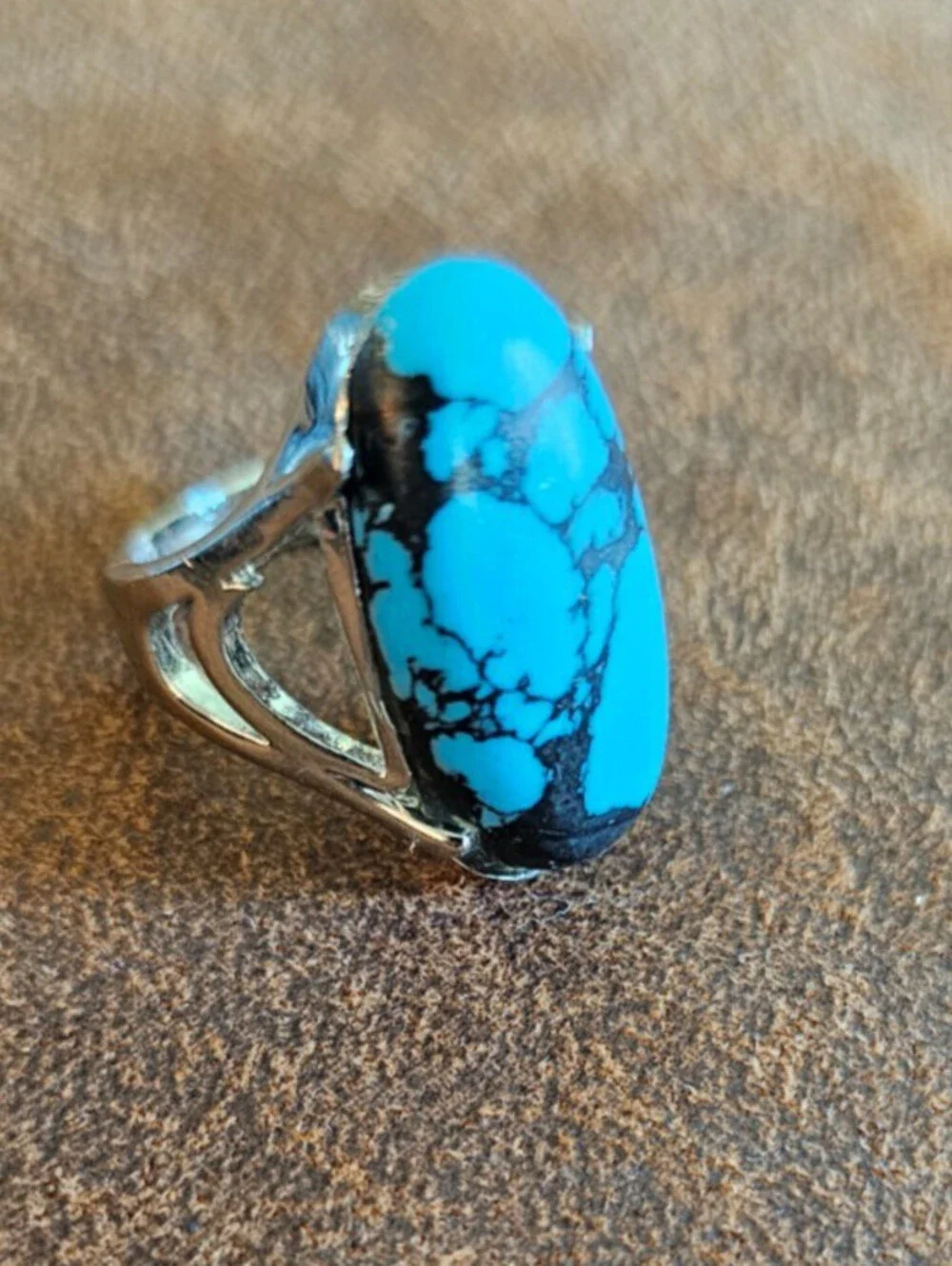 Vtg elongated cabochon (smooth, polished) turquoise stone Ring Sz 7.5
